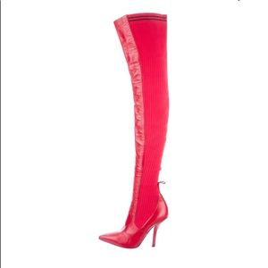 Almost new fendi boots